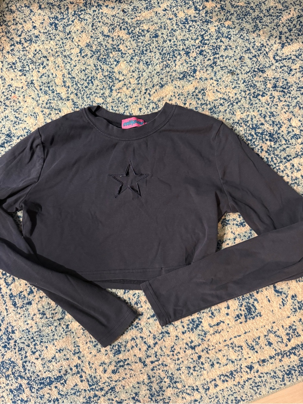 Edikted Starirl cut out cropped long sleeve tee sz m medium